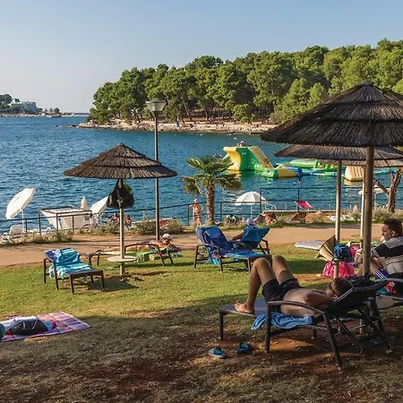 Four Bedroom Holiday In Mihatovici * Nova Vas (Porec)